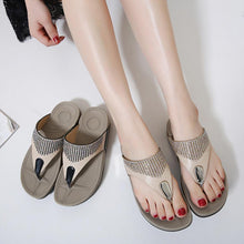 Load image into Gallery viewer, Diamond-Studded Medium Heel Flip Flops