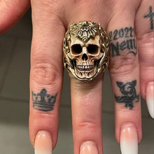 Load image into Gallery viewer, 💀💀Vintage polish floral armor antler skull ring