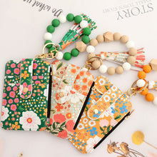 Load image into Gallery viewer, Floral leather small wallet with keychain and bracelet