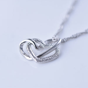 💞Interlocking Heart Necklace -👩‍❤️‍👩''God put us together to be sisters by heart''💝