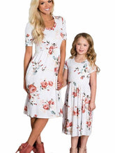 Load image into Gallery viewer, Floral Mommy And Me Matching Dresses