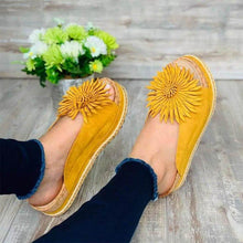 Load image into Gallery viewer, Women Elegant Flower Slip On Sandals