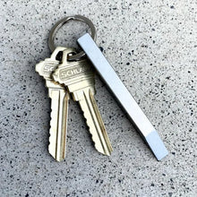 Load image into Gallery viewer, Heavy Duty EDC Keychain Prybar