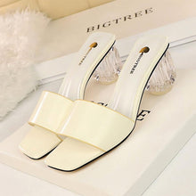 Load image into Gallery viewer, Transparent Chunky Comfortable Open Toe Slip Sandals