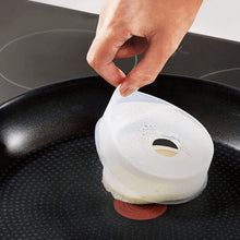 Load image into Gallery viewer, Round Silicone Egg Poacher