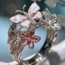 Load image into Gallery viewer, Butterfly Flower Ring