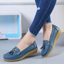 Load image into Gallery viewer, Women’s Leather Loafers Breathable Slip on Driving Shoes