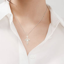 Load image into Gallery viewer, Lotus Flower Necklace